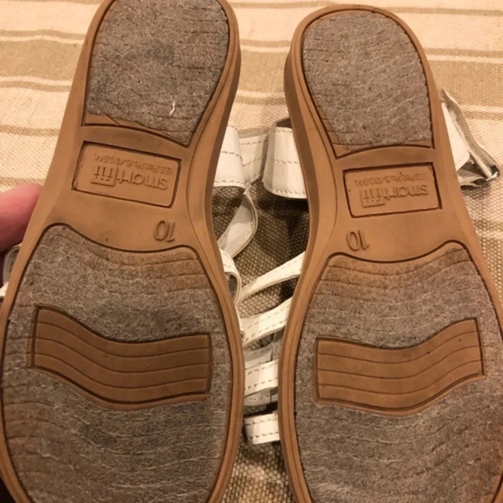 Smart fit‎ girls white flower sandals size 10